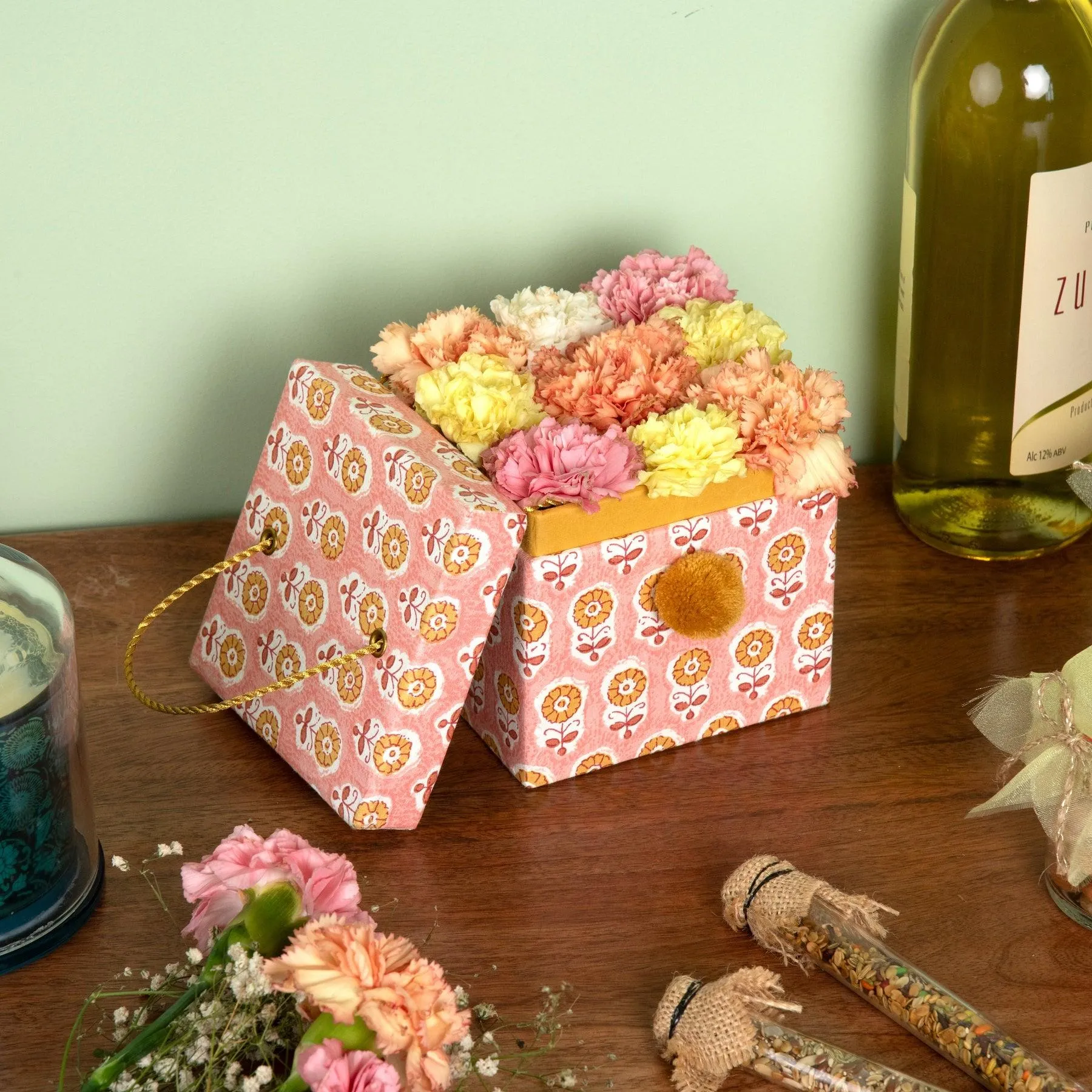 Block Story Buti Peach Square Gift Box