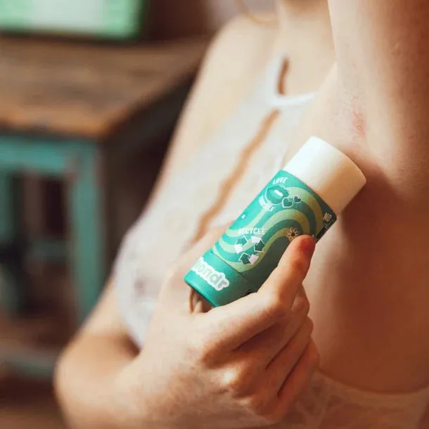 WONDR Instant refresh deodorant